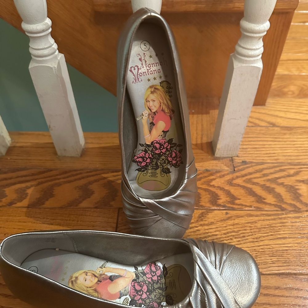 Disney Hana Montana Flats Ballet Fancy Dressy Event Metallic Silver Shoes